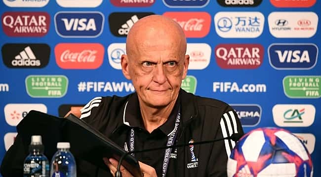 Pierluigi Collina bile şaşırdı! 