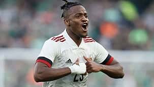 ''Tek sorun ben miyim sanki?''