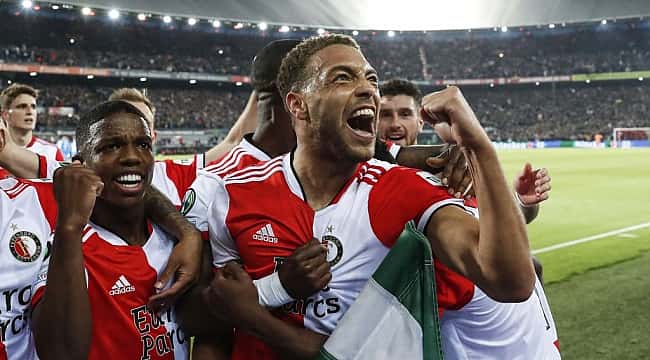 Feyenoord finale bir adım yaklaştı