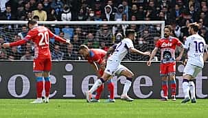 Napoli'ye zirve yarışında 5 gollü darbe! Fiorentina...