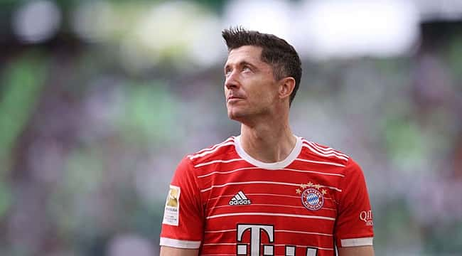 Lewandowski veda etti!