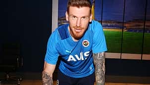 Serdar Aziz'den 3 yıllık imza