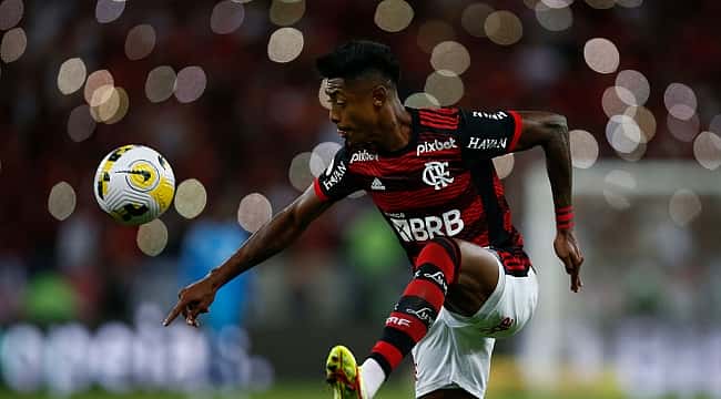 Fenerbahçe, Bruno Henrique'yi bekliyor!