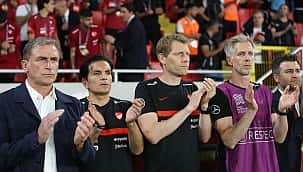 ''Kitabın ilk bölümünü geçtik''