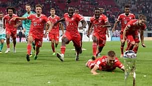 Bayern'den çılgın kutlama!