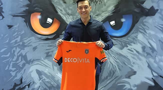 Mesut Özil, Başakşehir'de!