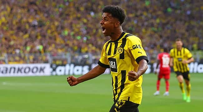 Borussia Dortmund, Karim Adeyemi ile 3 puanı aldı!