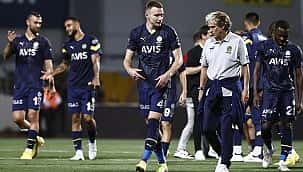 Fenerbahçe'de maç sonu büyük kutlama! O anlar