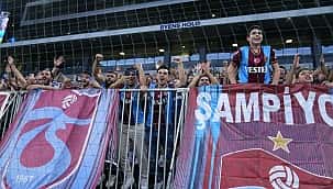 Kopenhag'da tribünlerde Trabzonspor şov vardı