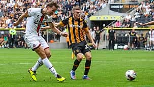Hull City evindeki ilk kaybını 2 golle yaşadı!