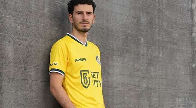 Oğuzhan Özyakup, Fortuna Sittard ile imzaladı! 