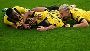 Borussia Dortmund gol şov yaparak farka koştu