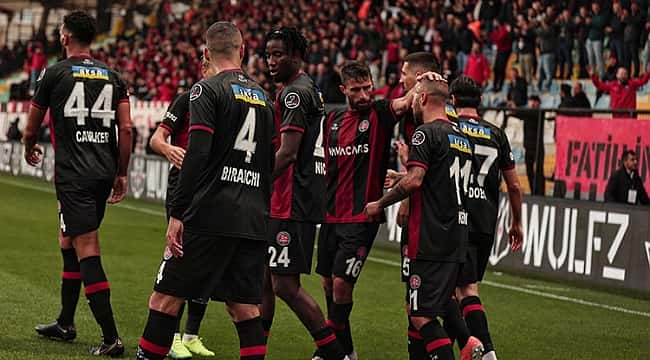 Volkan Demirel yıkıldı! Caner Erkin'den asistler...