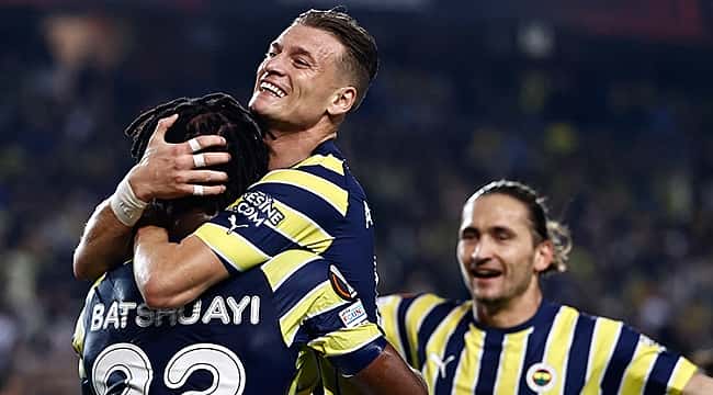 Zirvenin sahibi Fenerbahçe!