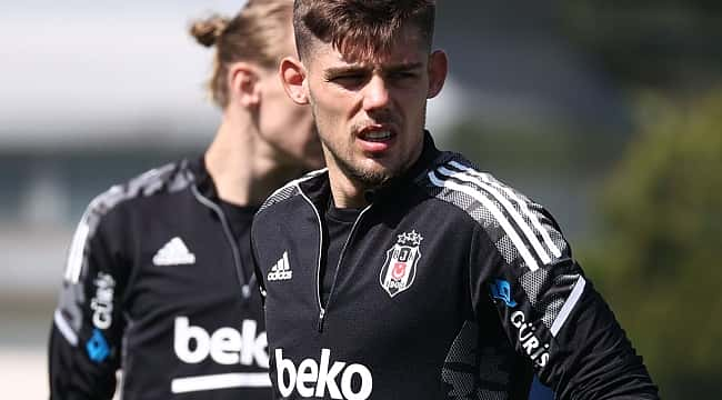 Beşiktaş'ta ilk ayrılık belli oldu!