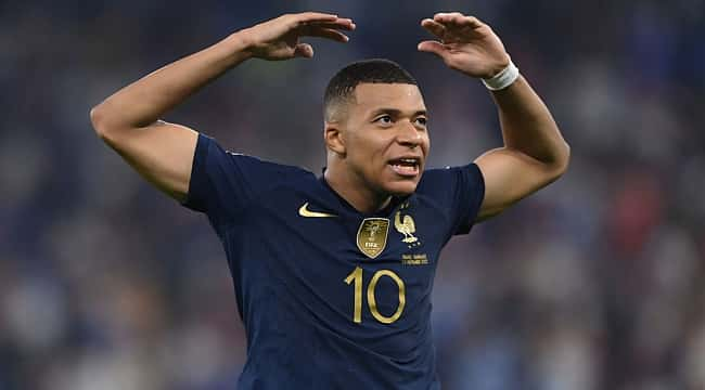 Mbappe adını tarihe yazdırdı!