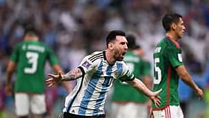 Messi'li Arjantin ikinci yarıda kazandı