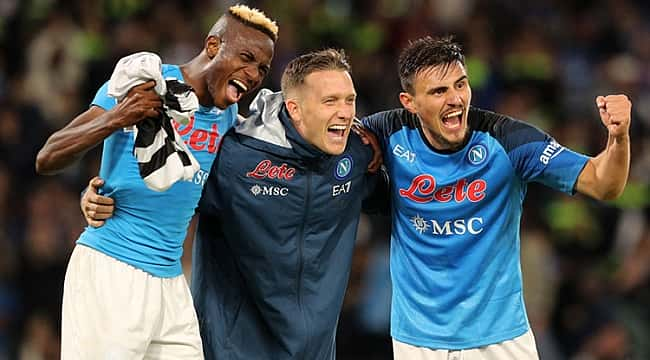 Napoli geri dönüşe izin vermedi! Tam 5 gol...