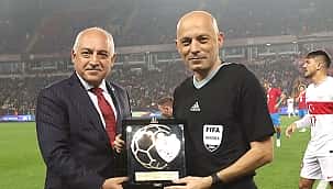 Ne onunla, ne onsuz; Cüneyt Çakır