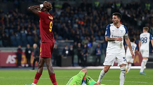 Roma derbisinde 3 puan tek golle Lazio'nun oldu!