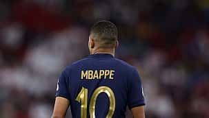 Fransa'nın altın çocuğu; Kylian Mbappe'den rekor