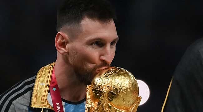 Lionel Messi Instagram'da tarihe geçti