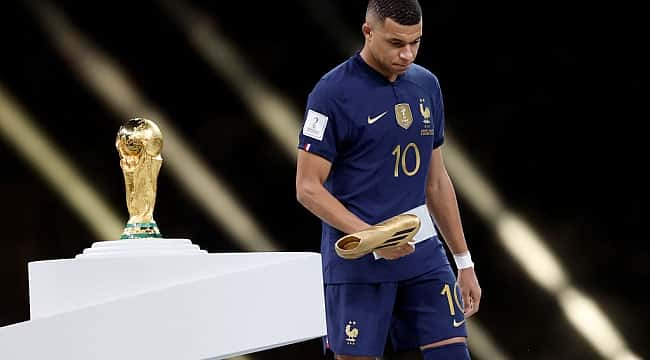 Mbappe'nin devre arası konuşması; "Salakça..."