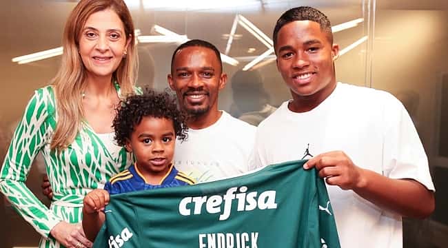 Real Madrid, 16 yaşında imzayı attırdı!