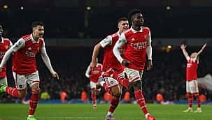 Arsenal durmuyor! MANU'yu da devirdiler, 5 gol var
