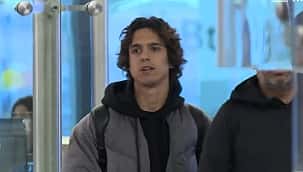 Emre Demir gelir gelmez gidiyor mu?