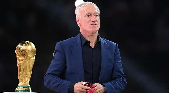 Fransa, Didier Deschamps'ın sözleşmesini uzattı