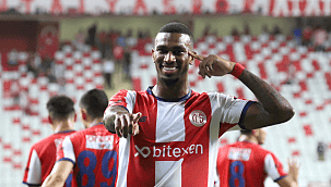 Haji Wright için transfer açıklaması