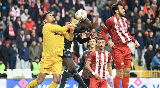 Beşiktaş, Sivas'ta dondu