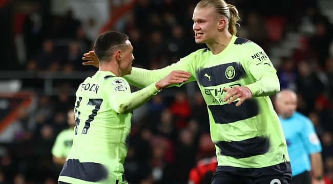 Manchester City 4 golle kazandı