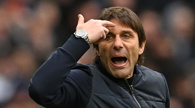 Conte: 'Takım değiliz, bencil oyuncularımız var, olmaz!'