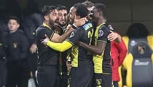 İstanbulspor'dan kritik 3 puan! Seri devam etti