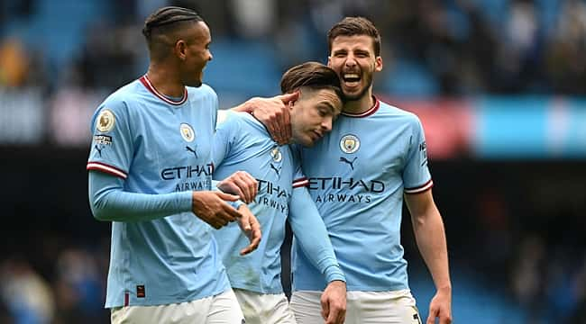 Manchester City evinde hata yapmadı! 2 golle kazandı