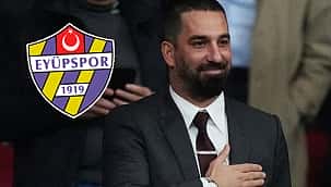 Arda Turan teknik direktör olarak göreve başladı