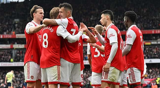 Arsenal hata yapmadı! Üst üste 7. galibiyet geldi