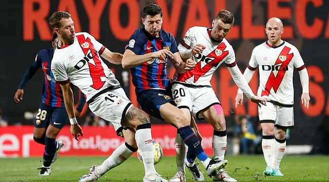 Barcelona, Real Madrid'in kaybettiği haftayı boş geçti