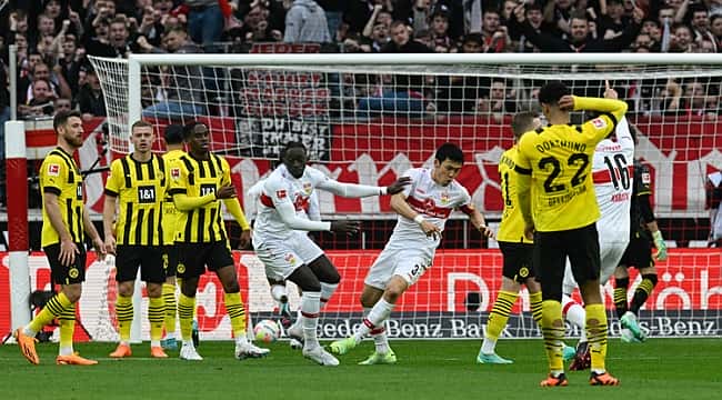Dortmund fırsat tepti!