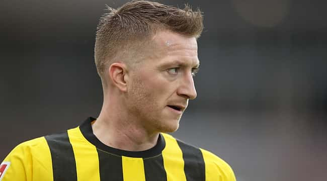 Alman yıldız Reus imzayı attı, Dortmund'da kaldı