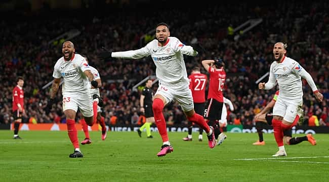 Sevilla, Old Trafford'da geri döndü