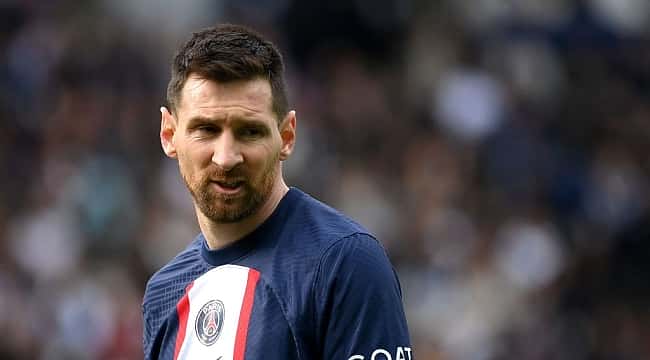 Arabistan gezisi sonrası Lionel Messi özür diledi