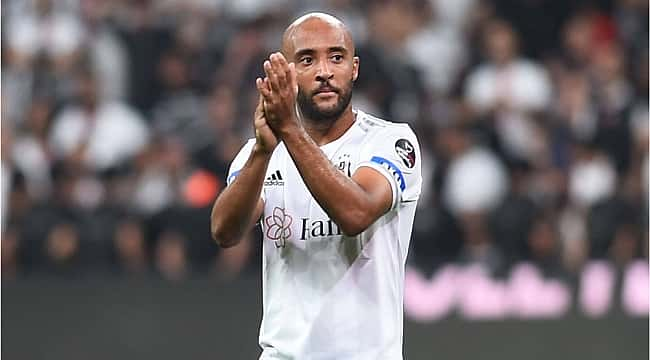 Beşiktaş'a Redmond'un eşinden kötü haber!