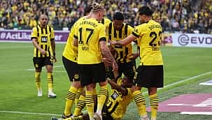 Dortmund, Wolfsburg'a gol olup yağdı! Zirve yarışı...