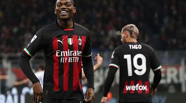 AC Milan, Leao'nun sözleşmesini uzattı