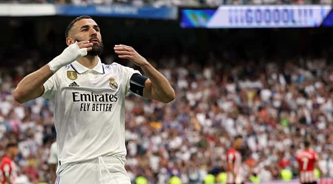 Benzema Real Madrid'e golle veda etti