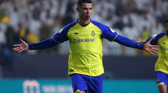 Cristiano Ronaldo: ''Buradayım...''