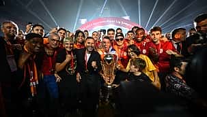 Galatasaray'da ilk gidecek 2 isim belli oldu!